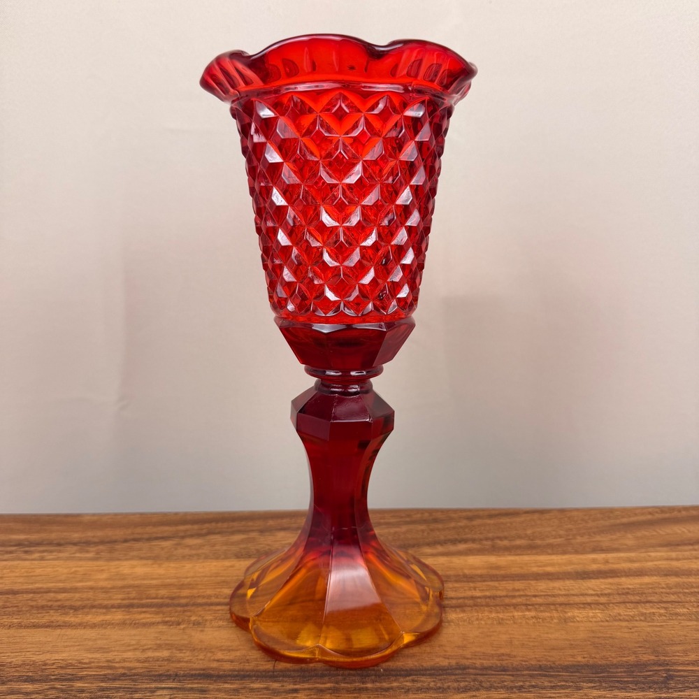 L.E. Smith Amberina Glass Vase Quintec Diamond Pattern Ruffled Pedestal